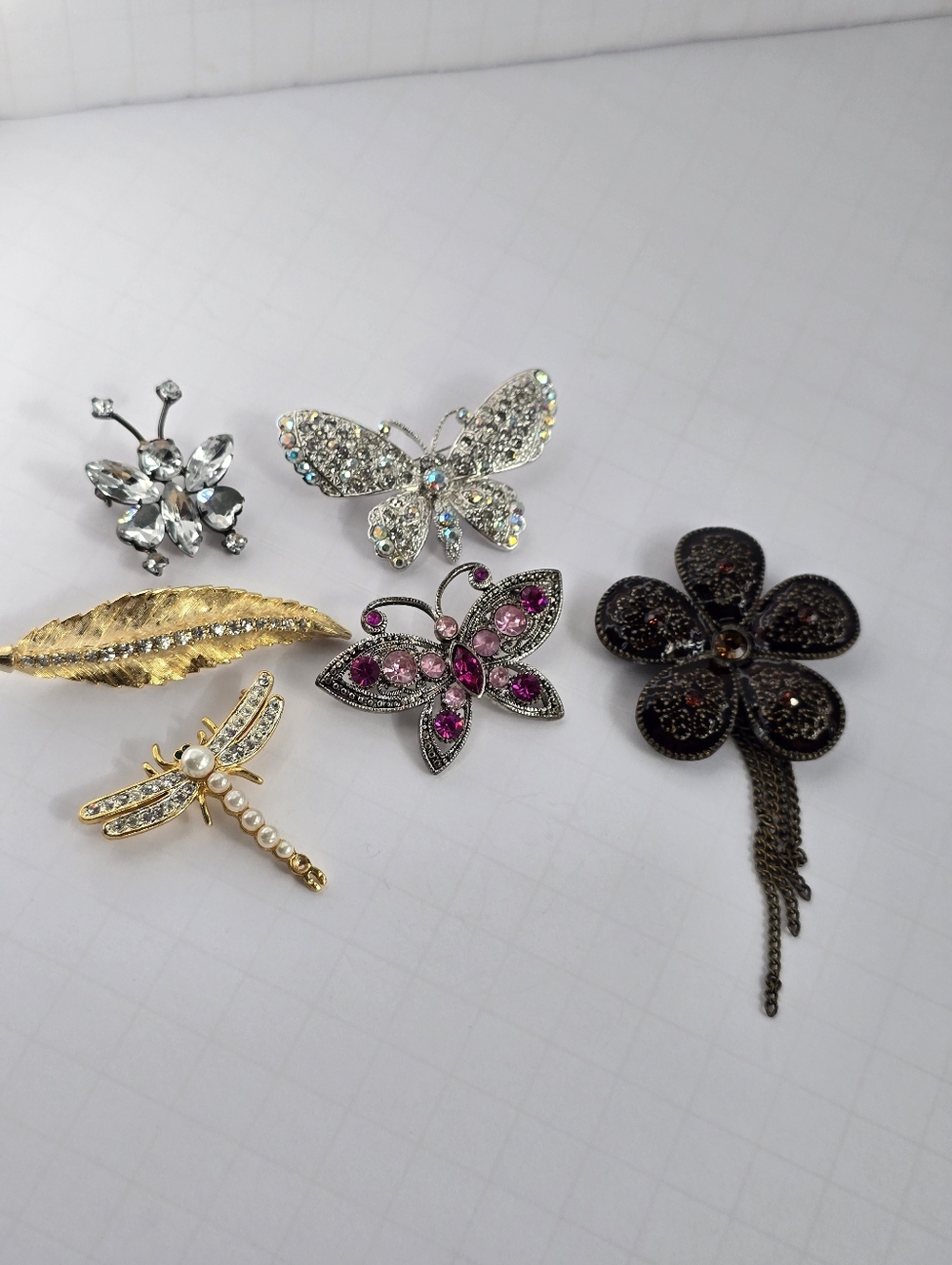 Vintage Brooch Lot Of 6 Butterflies Dragonfly Flower Leaf - Picture 2 of 13